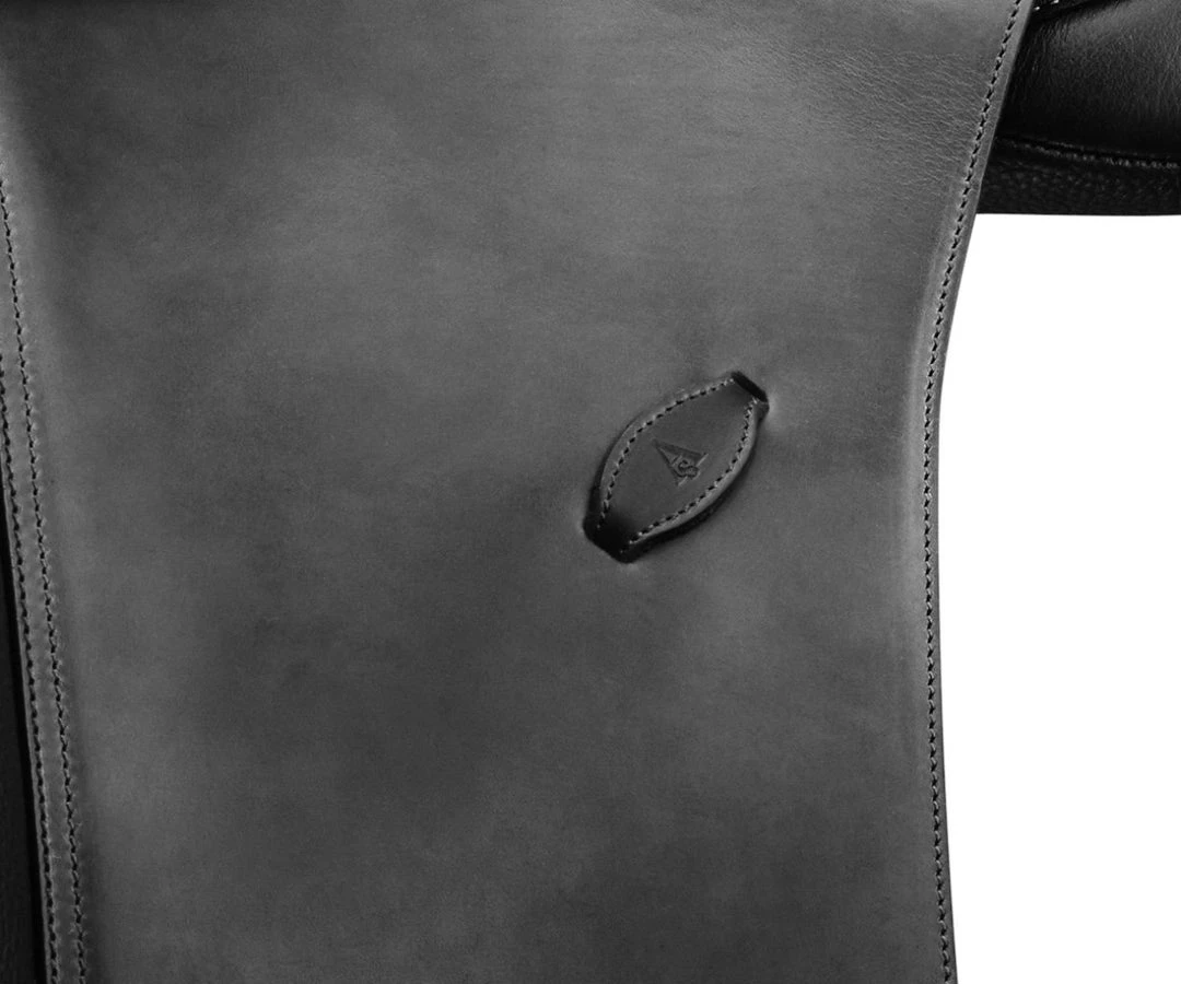 Hot Sale 🔔 Saddlery Brands International Dressage Saddles Arena Dressage Saddle With HART 💯 6 Saddlery Brands International Dressage Saddles Arena Dressage Saddle With HART